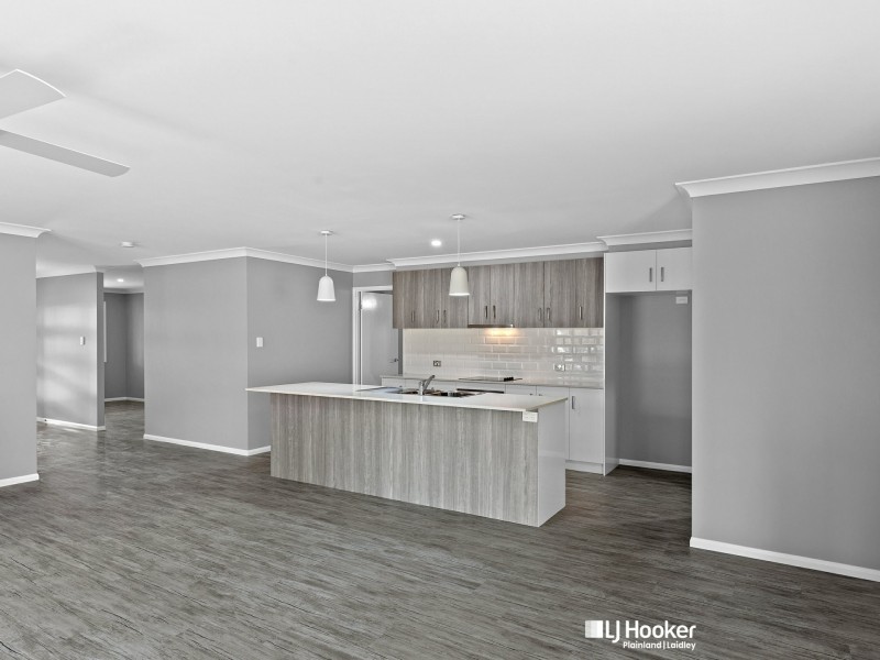 6 Sandpiper Drive, Regency Downs QLD 4341