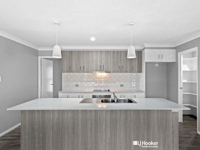 6 Sandpiper Drive, Regency Downs QLD 4341