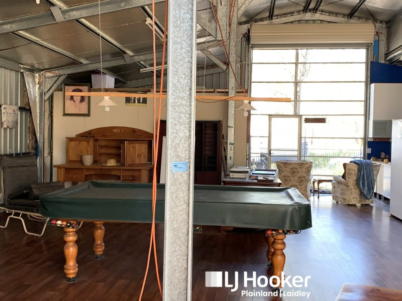 8 Naomi Rd, Lockyer Waters QLD 4311