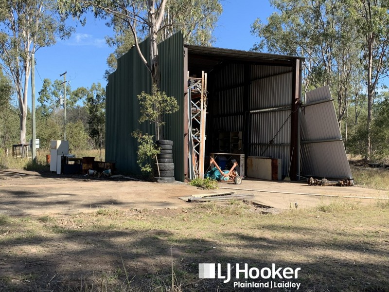 8 Naomi Rd, Lockyer Waters QLD 4311
