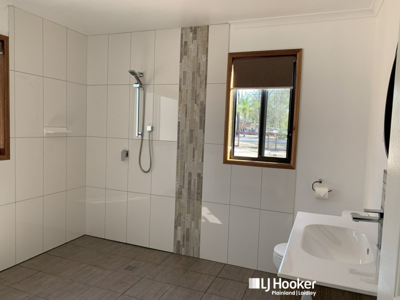 8 Coachwood Crt, Brightview QLD 4311