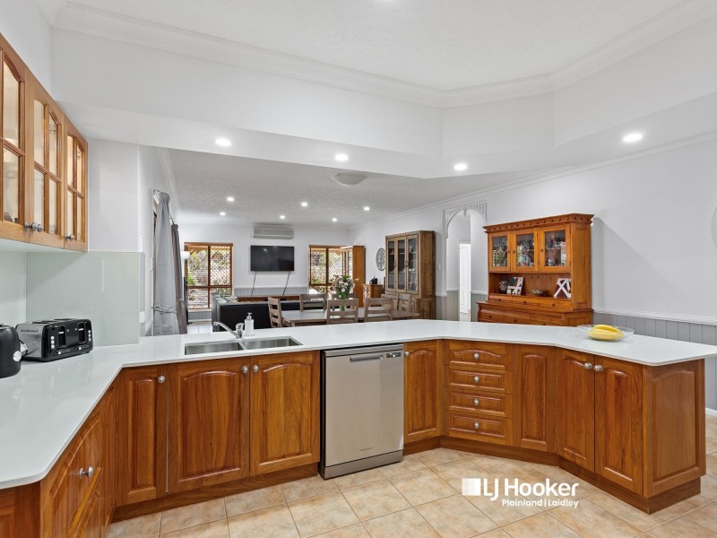 8 Jacklin Drive, Glenore Grove QLD 4342