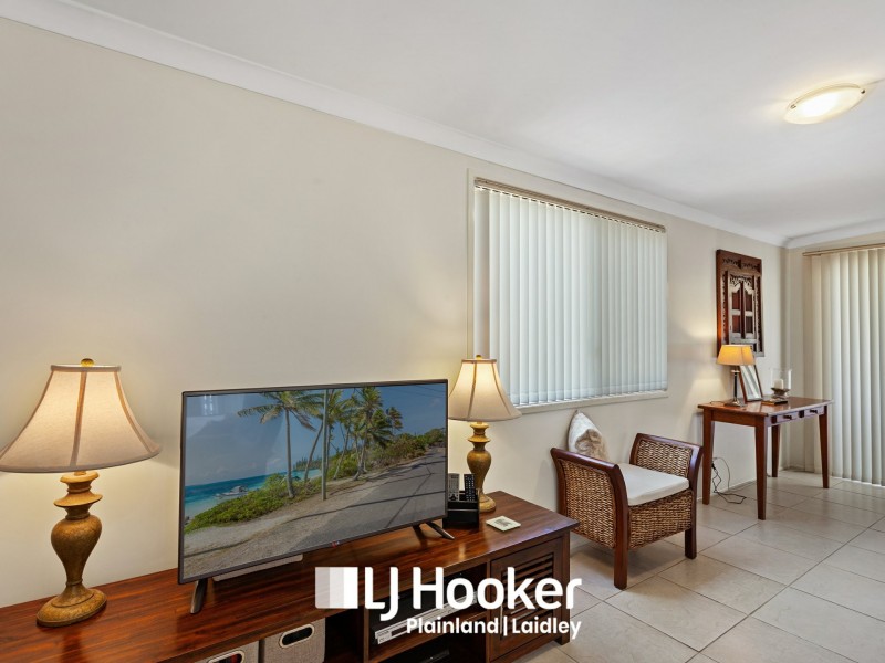 9 Challenge Ave, Kensington Grove QLD 4341