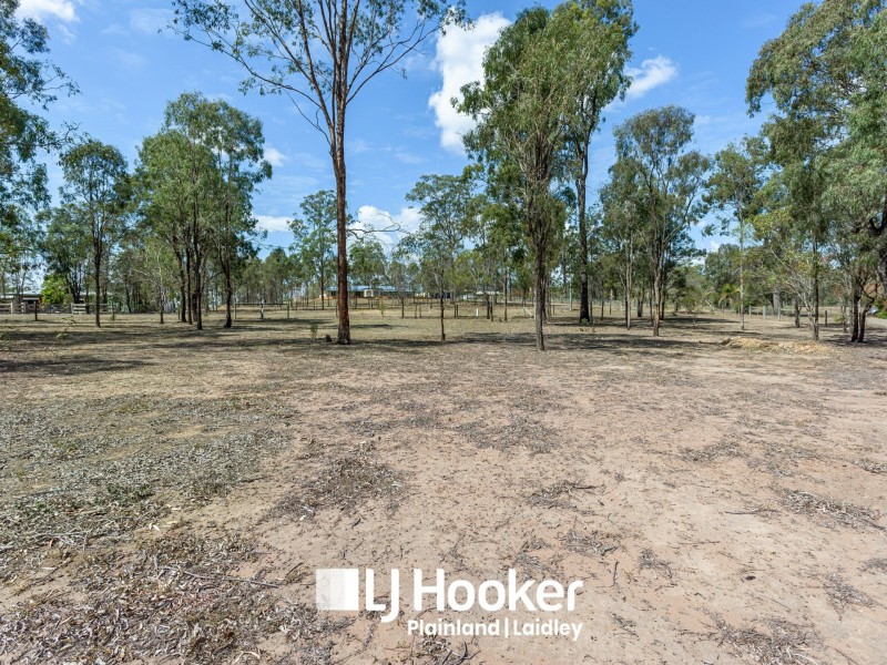 9 Challenge Ave, Kensington Grove QLD 4341