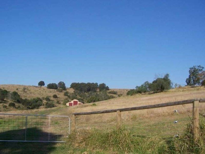 25 Lowood Hills Road, Lowood QLD 4311