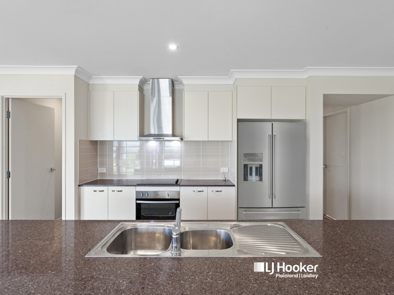 2 Hastings Avenue, Plainland QLD 4341