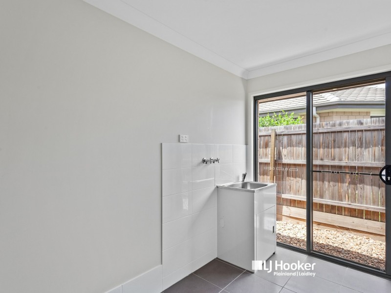 2 Hastings Avenue, Plainland QLD 4341