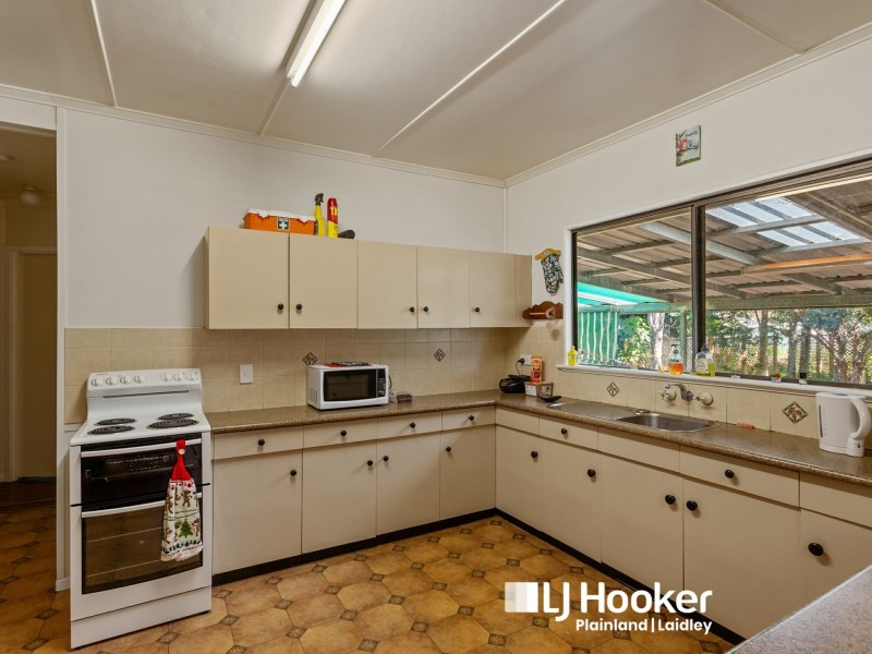 11 Hunt Street, Forest Hill QLD 4342