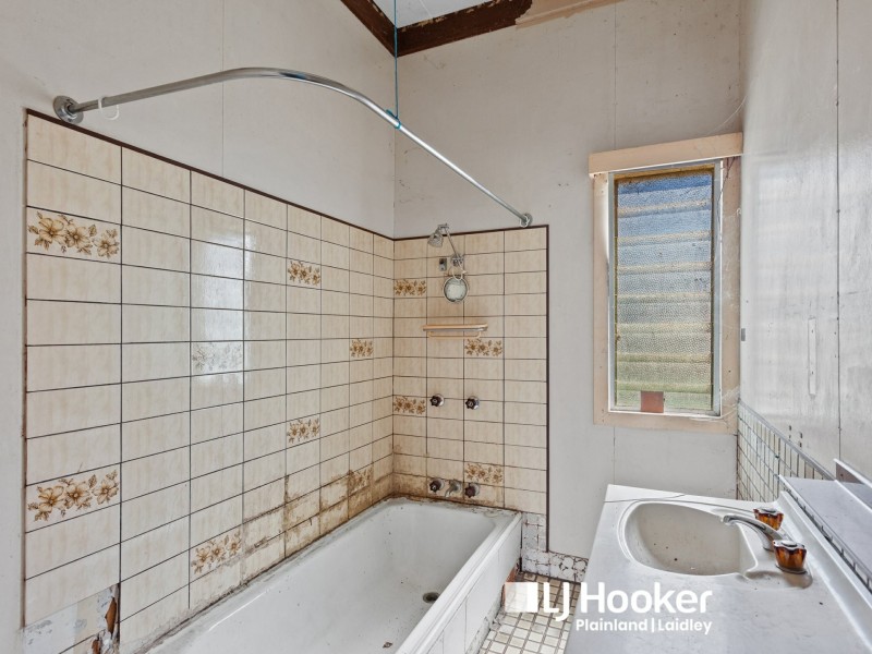 26 Kentville Rd, Kentville QLD 4341