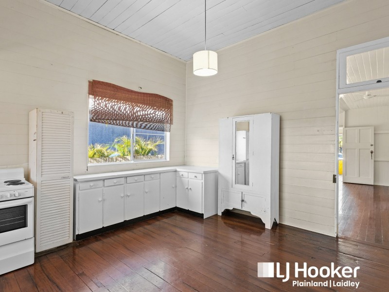 10 Robert Street, Forest Hill QLD 4342