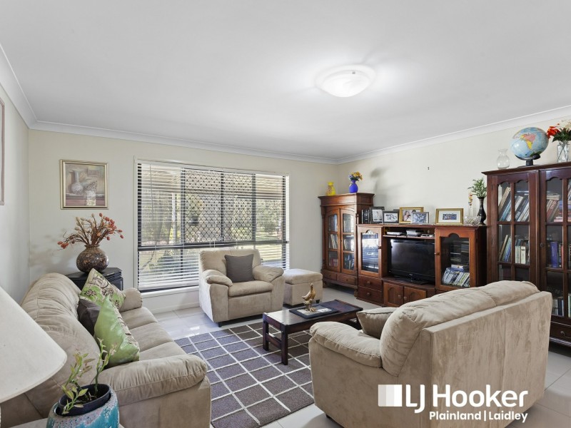 6 Appleby Close, Kensington Grove QLD 4341