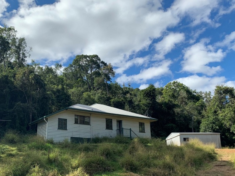 167 Sawpit Gully Rd, Rockmount QLD 4344
