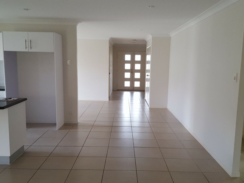 16 Stanford Place, Laidley QLD 4341