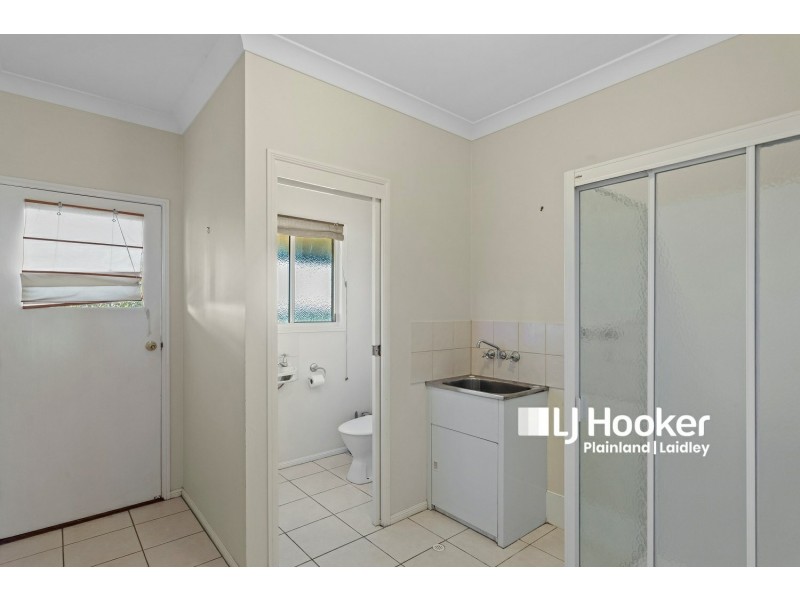 2 Howard Crt, Plainland QLD 4341