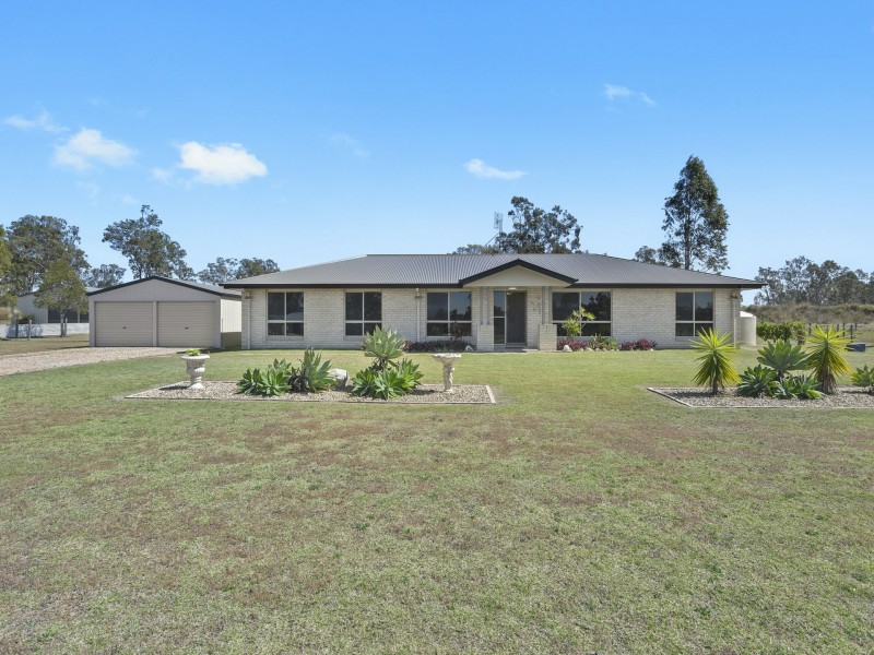 11 Fitzpatrick Crt, Lake Clarendon QLD 4343