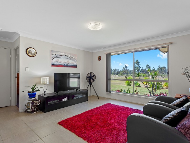 11 Fitzpatrick Crt, Lake Clarendon QLD 4343