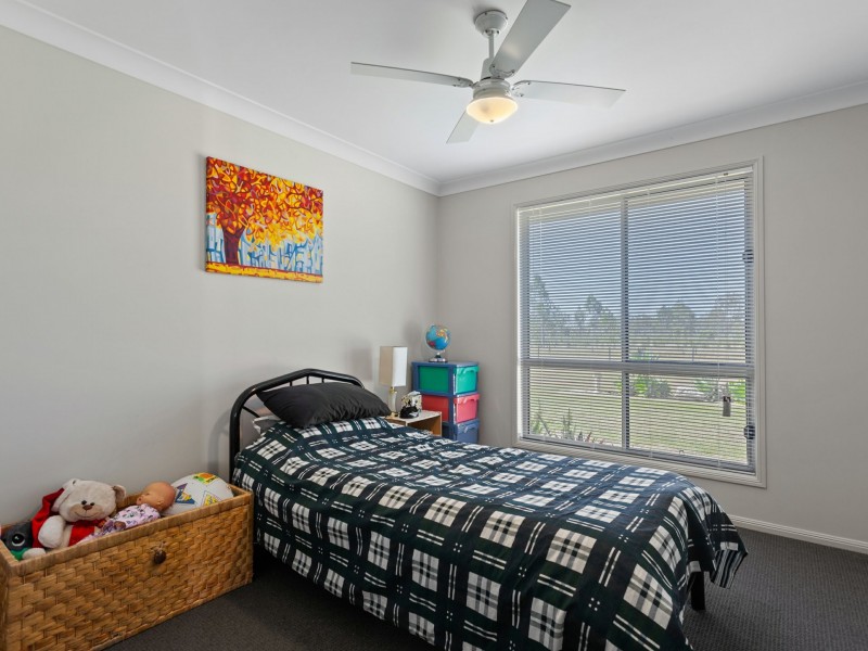 11 Fitzpatrick Crt, Lake Clarendon QLD 4343