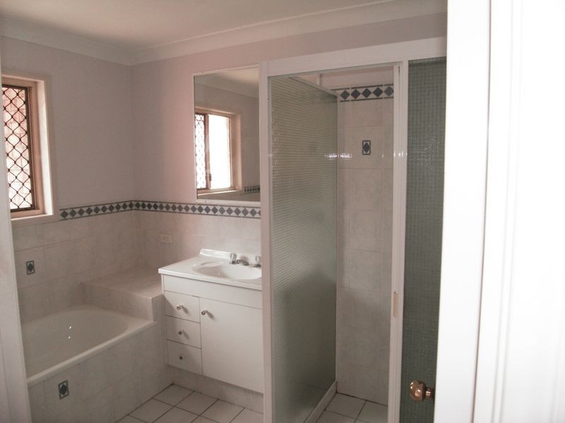 15 Grevillea Street, Plainland QLD 4341