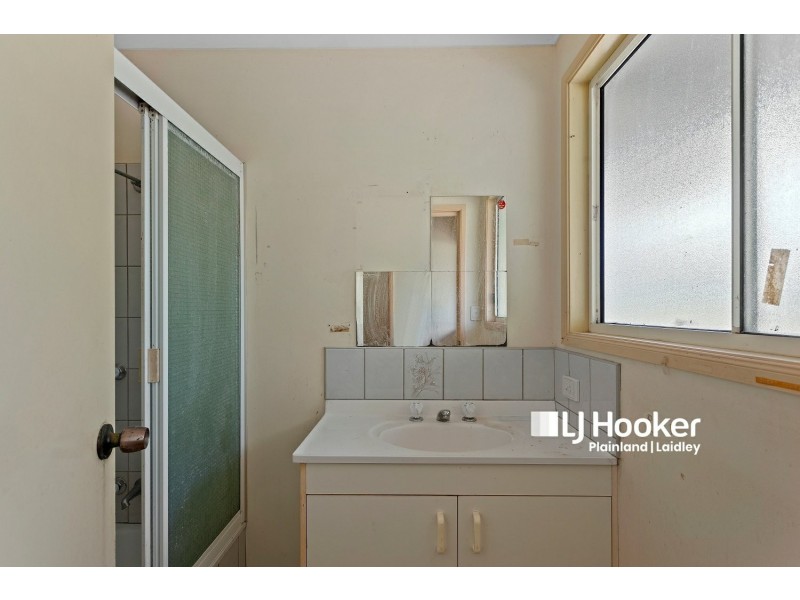 1 Sunwest Crt, Plainland QLD 4341