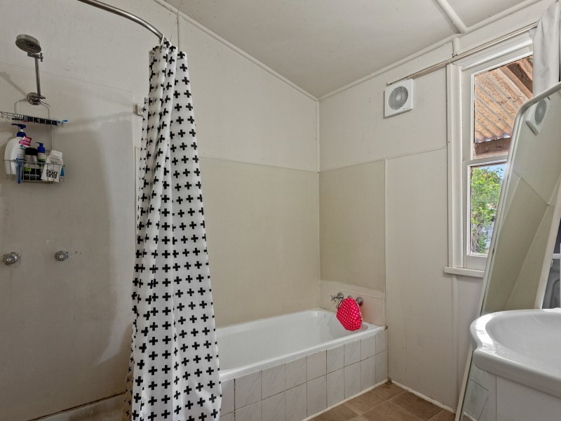 3 Glenore Grove Rd, Forest Hill QLD 4342