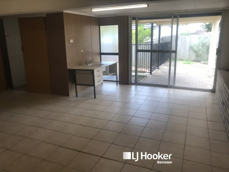 42 Dandar Drive, Southport QLD 4215