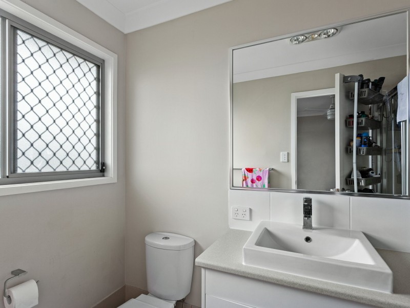 29 Lawson Crescent, Laidley North QLD 4341