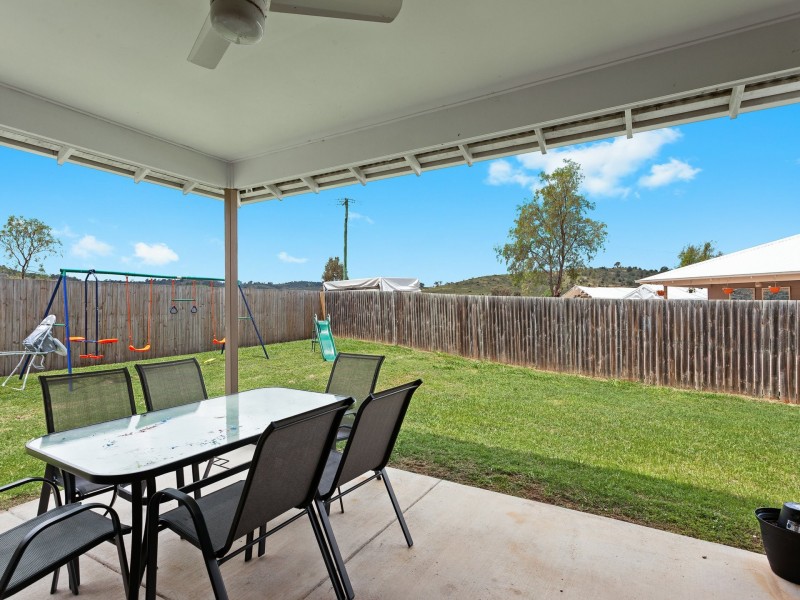 29 Lawson Crescent, Laidley North QLD 4341