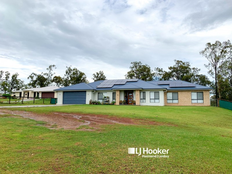 11 Silverton Place, Kensington Grove QLD 4341