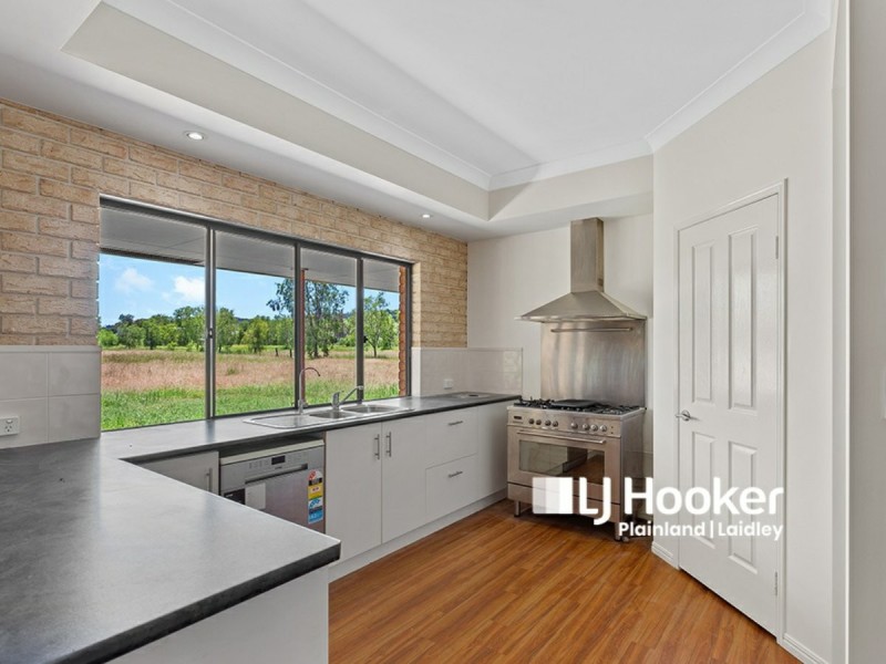 13 Sunwest Crt, Plainland QLD 4341