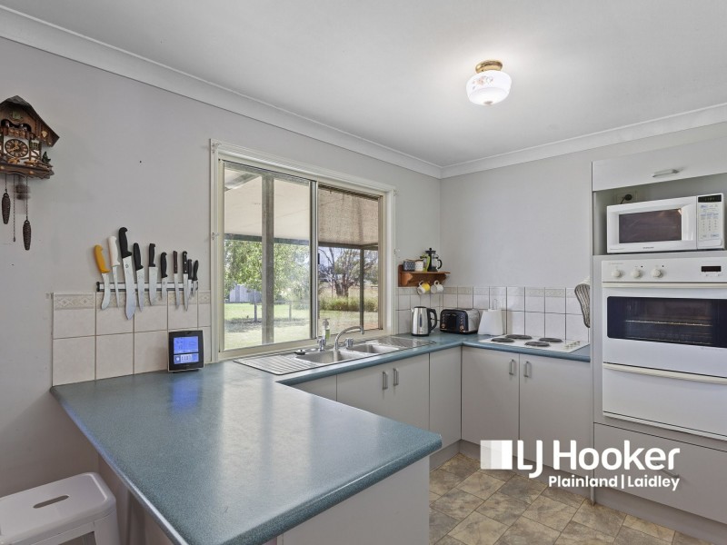 13 Caleys Crt, Lockrose QLD 4342