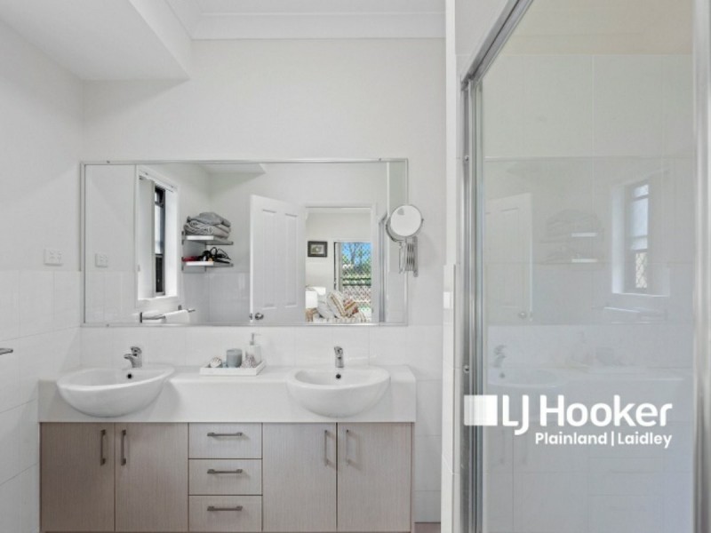 34 Edwards Rd, Woodlands QLD 4343