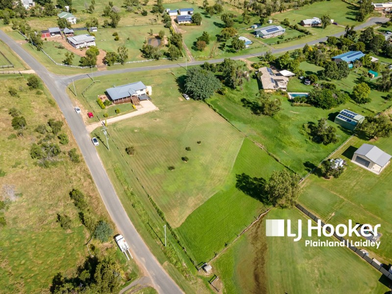 16 Bushman Street, Plainland QLD 4341