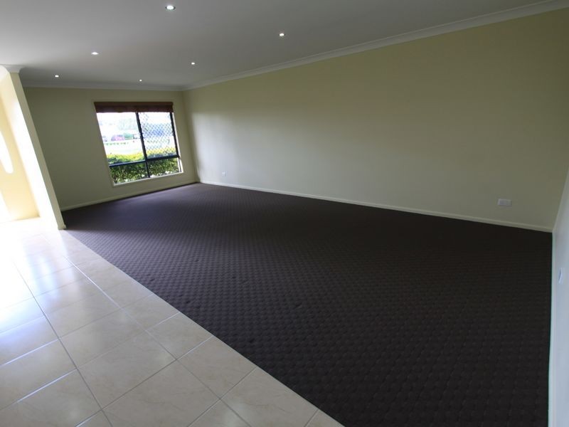 Kensington Grove QLD 4341