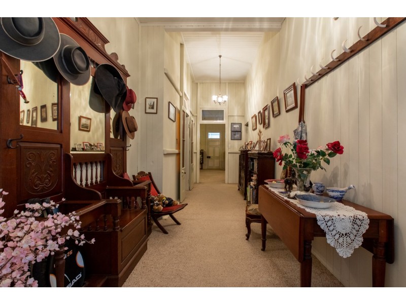 1 Curtin Road, Crowley Vale QLD 4342