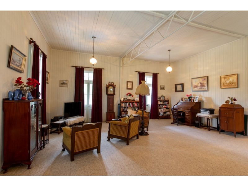 1 Curtin Road, Crowley Vale QLD 4342