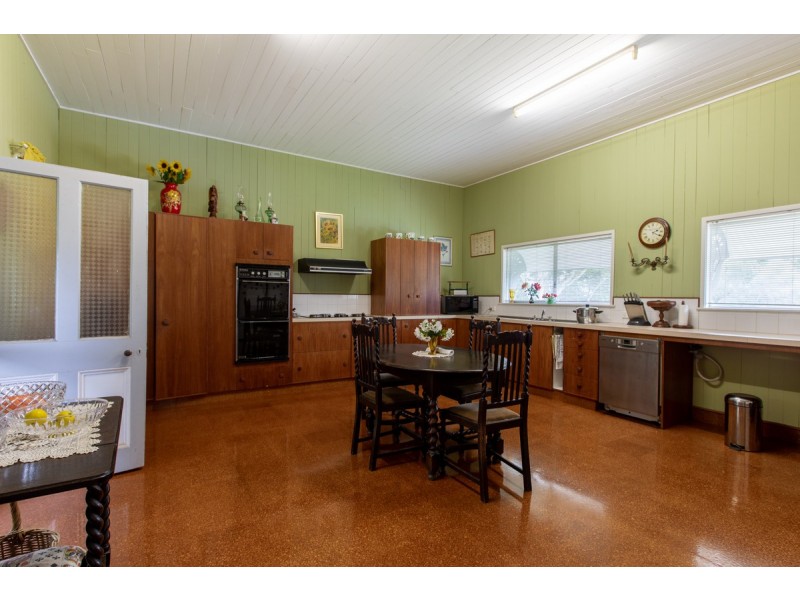 1 Curtin Road, Crowley Vale QLD 4342