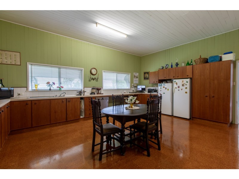 1 Curtin Road, Crowley Vale QLD 4342