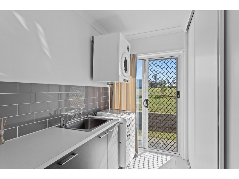 4 Wakefield Crescent, Kensington Grove QLD 4341