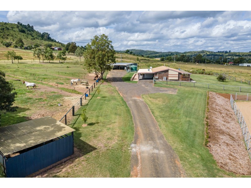 8 Scheiwe Road, Plainland QLD 4341