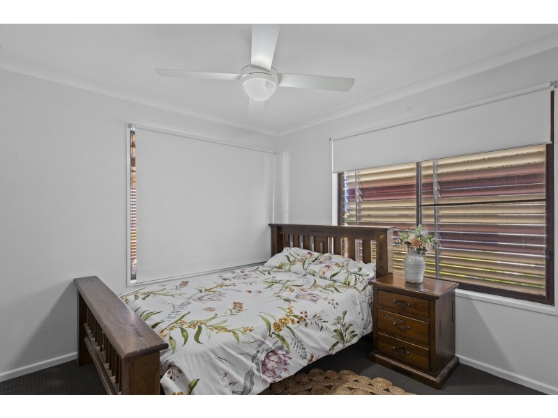 8 Scheiwe Road, Plainland QLD 4341
