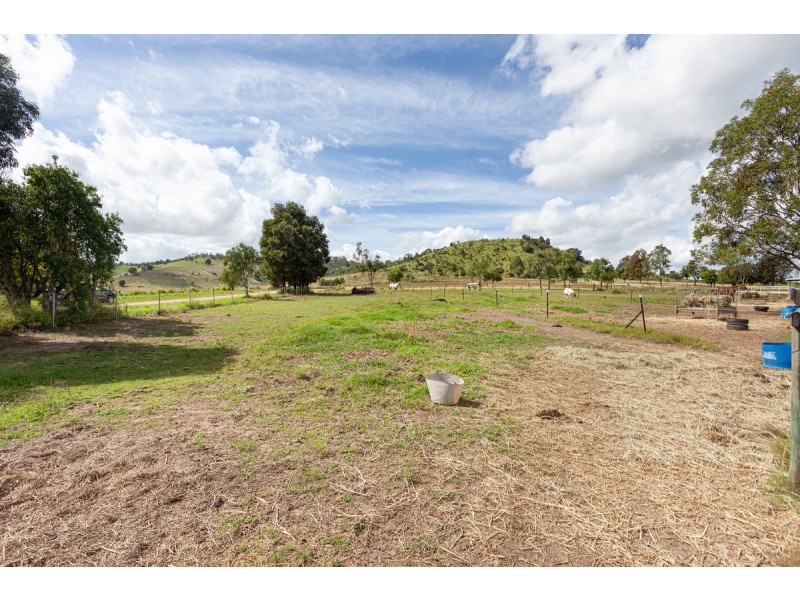 8 Scheiwe Road, Plainland QLD 4341