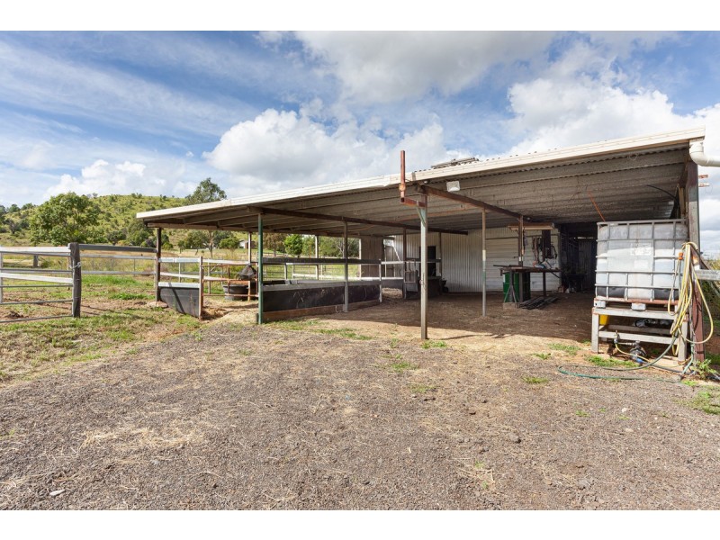 8 Scheiwe Road, Plainland QLD 4341