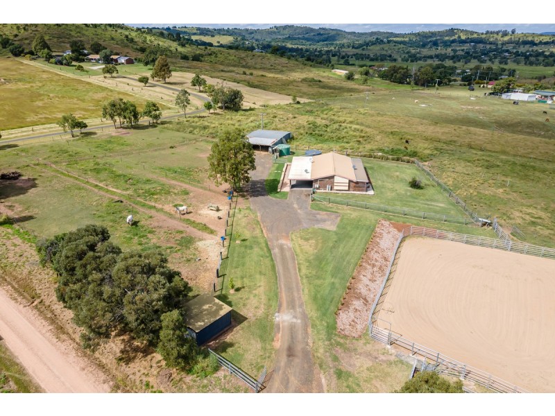 8 Scheiwe Road, Plainland QLD 4341