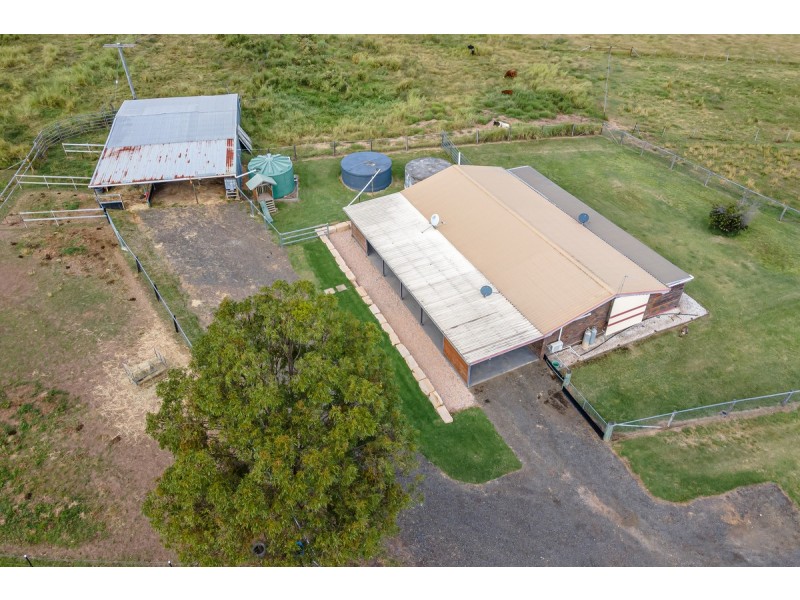 8 Scheiwe Road, Plainland QLD 4341