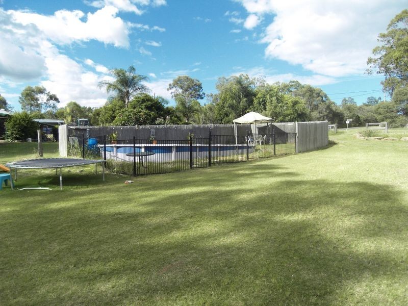 75 Thallon Road, Kensington Grove QLD 4341