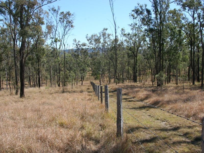 8 Forest Ridge Court, Mount Mort QLD 4340