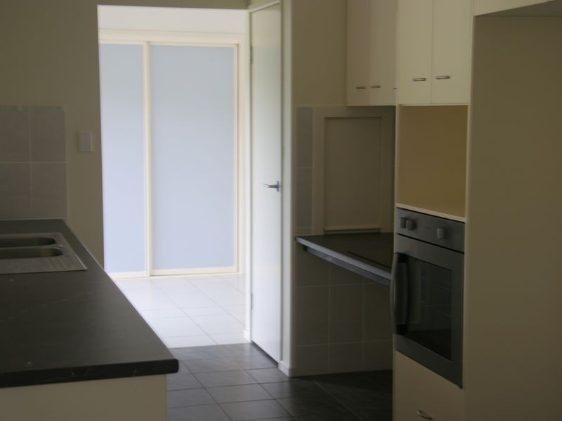 5 Bushman St, Plainland QLD 4341