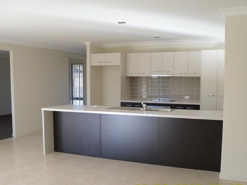 11 Silver Wattle Place, Laidley QLD 4341