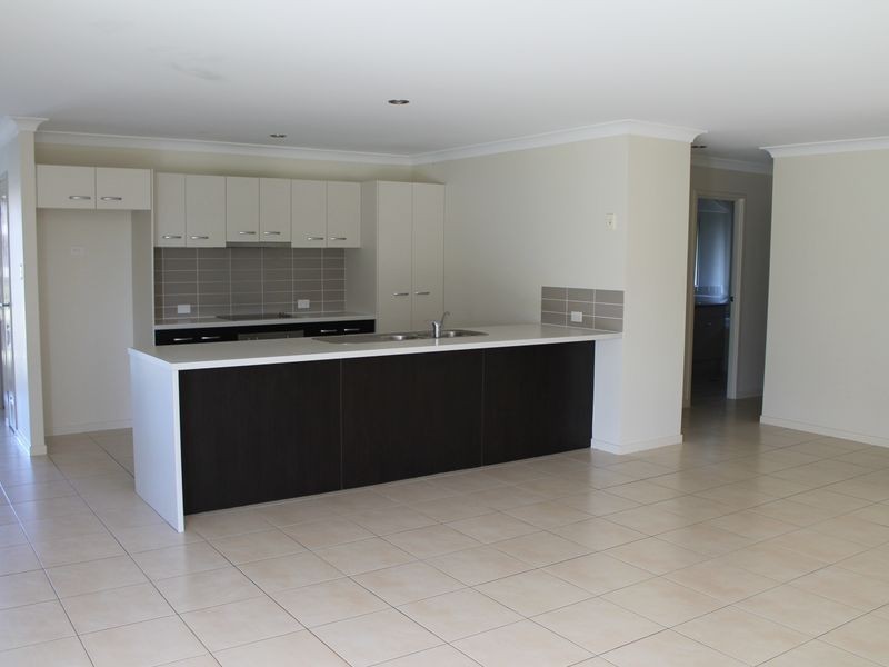 11 Silver Wattle Place, Laidley QLD 4341