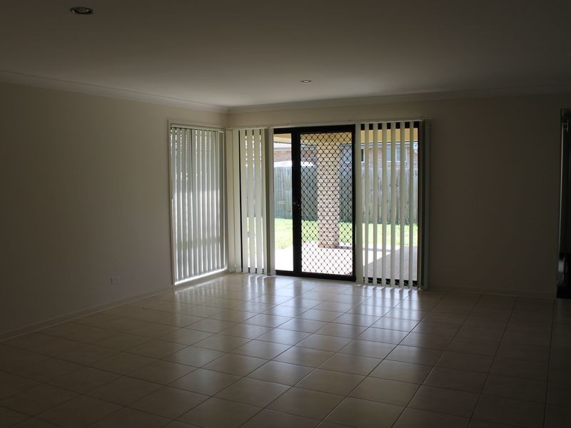 11 Silver Wattle Place, Laidley QLD 4341